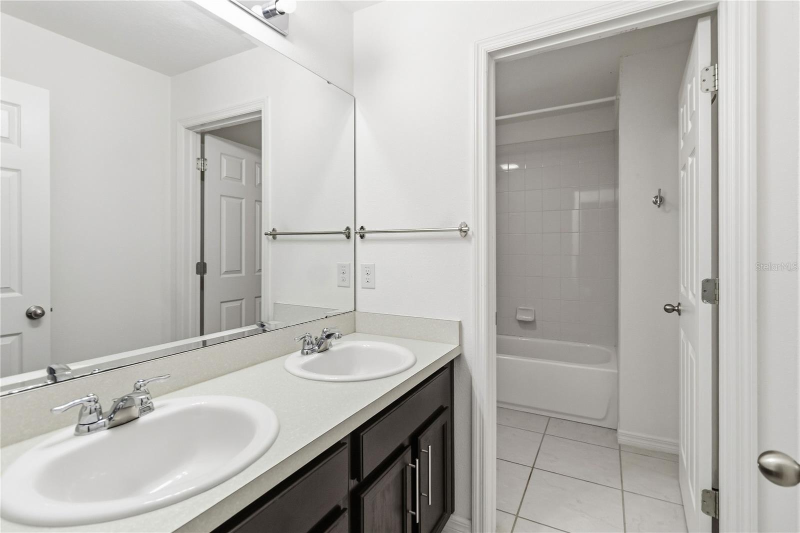 BRIARWOOD ESTATES - Residential