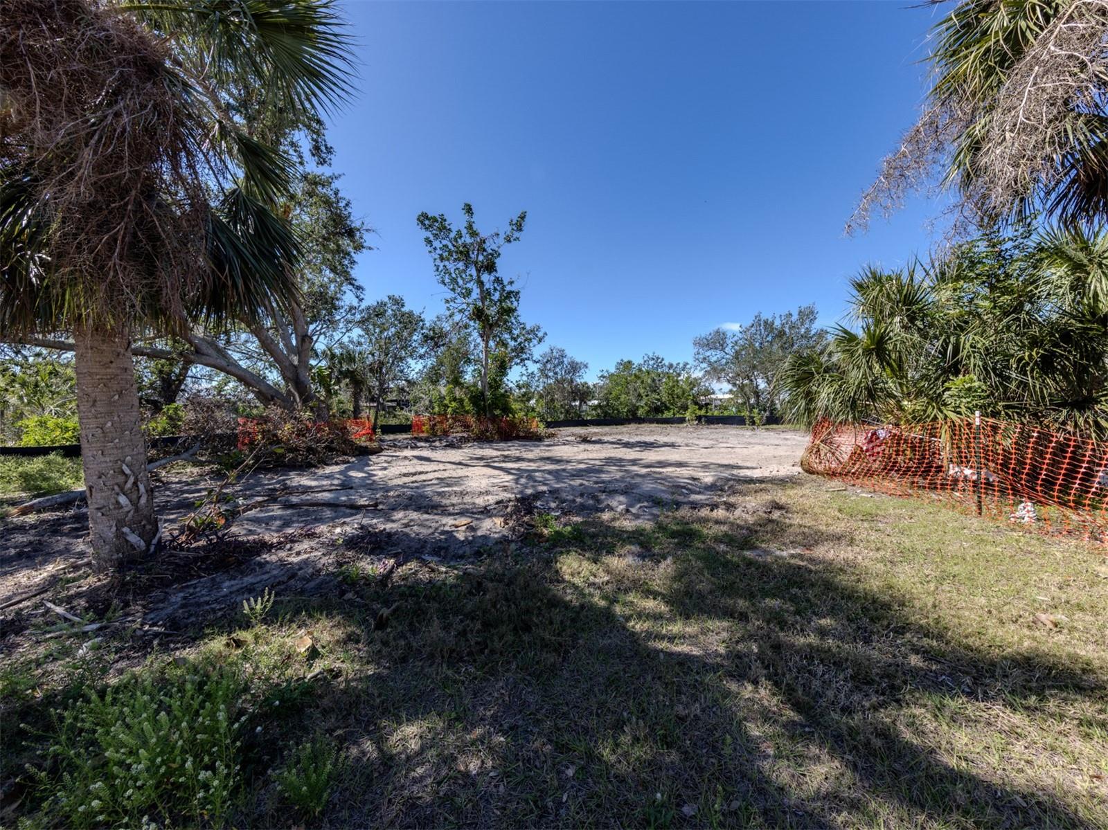 NOKOMIS ACRES AMD - Land