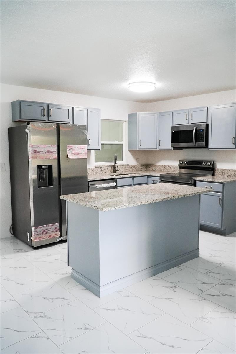 MEADOW OAKS SUB - Residential
