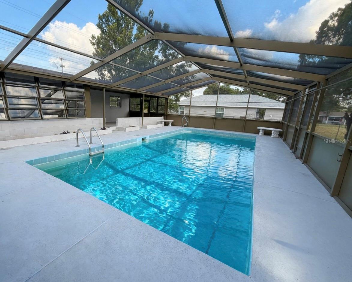 MEADOW OAKS SUB - Residential