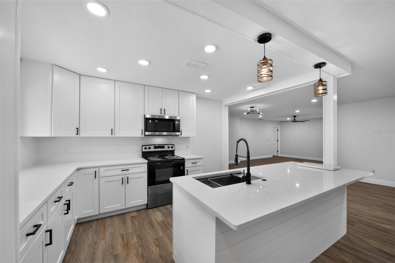 MEADOW WOODS VILLAGE 02 - Residential