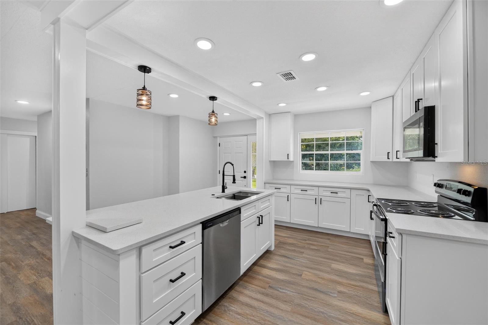MEADOW WOODS VILLAGE 02 - Residential