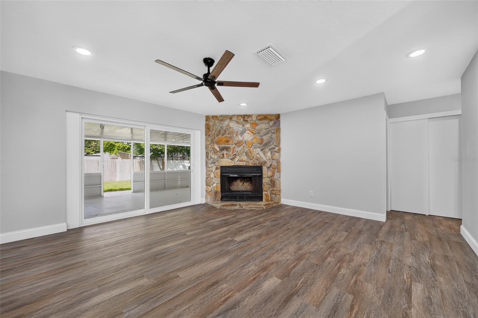 MEADOW WOODS VILLAGE 02 - Residential