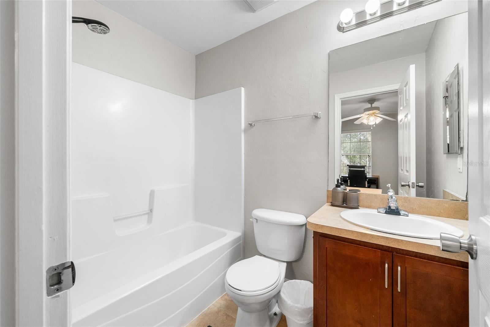 WOODS EDGE CONDO - Residential
