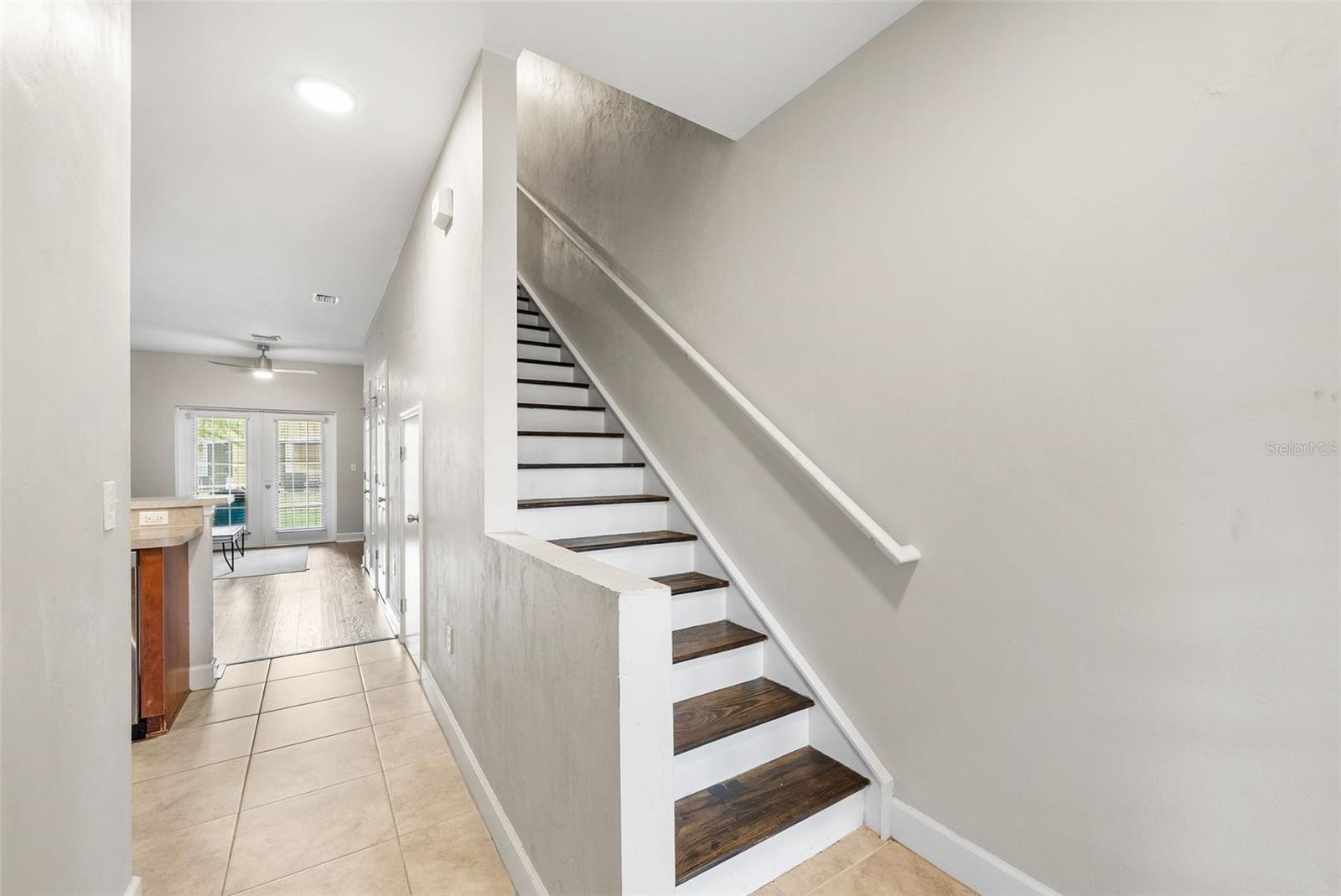 WOODS EDGE CONDO - Residential