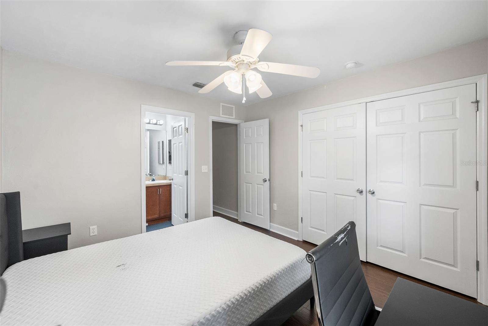 WOODS EDGE CONDO - Residential
