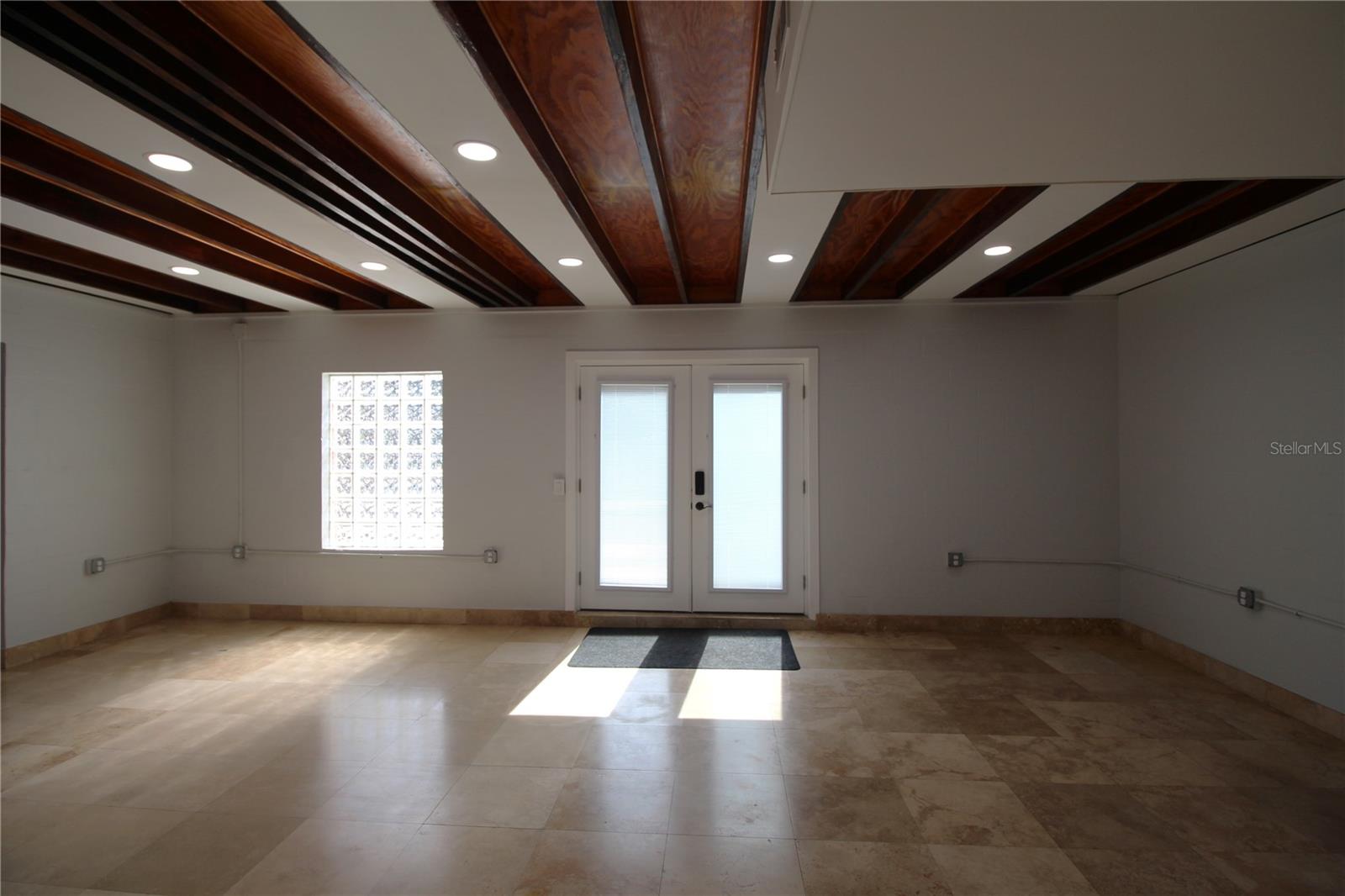 DE SOTO ESTATES - Residential