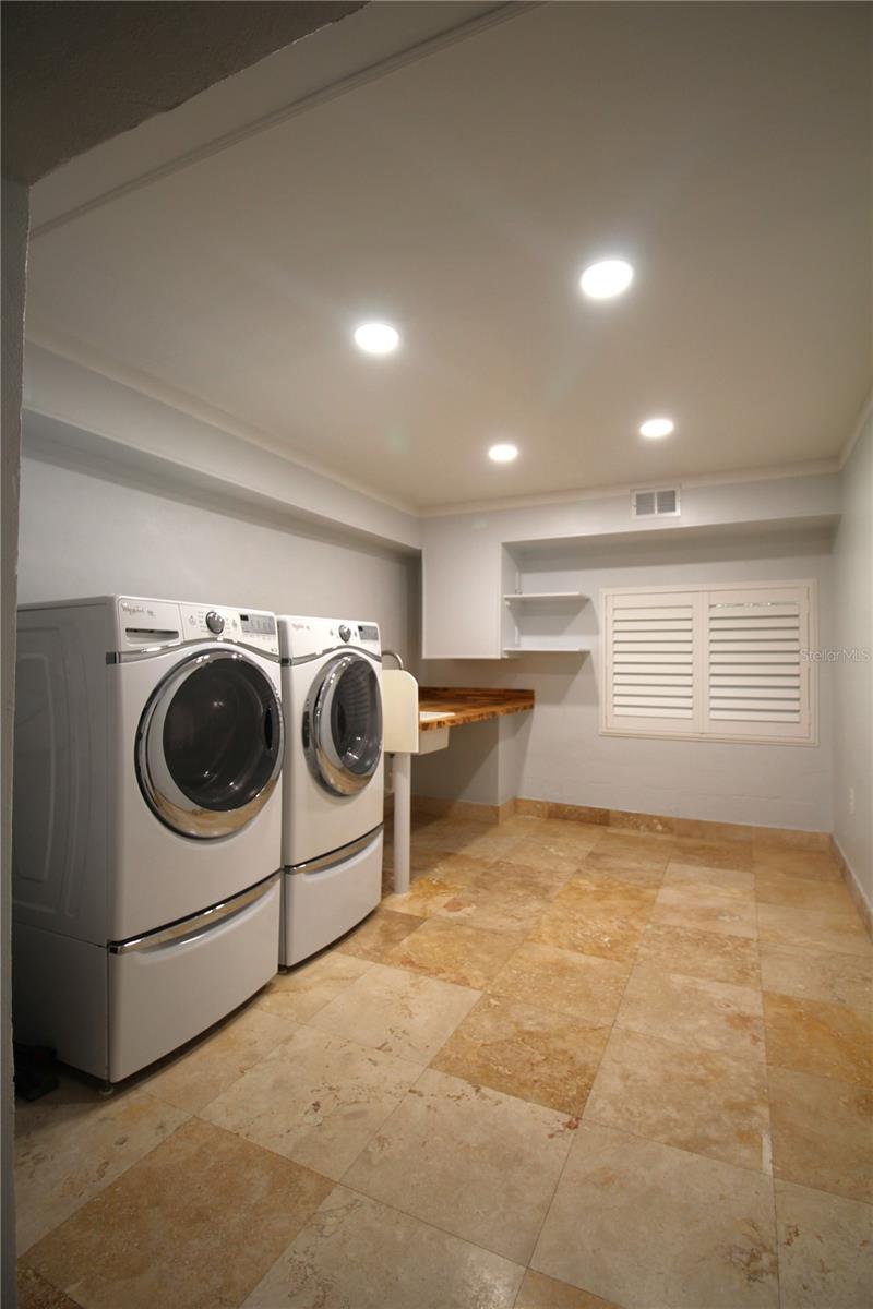 DE SOTO ESTATES - Residential
