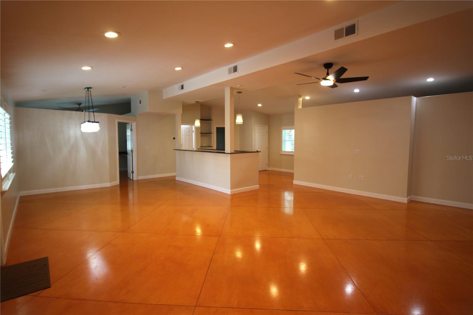 DE SOTO ESTATES - Residential