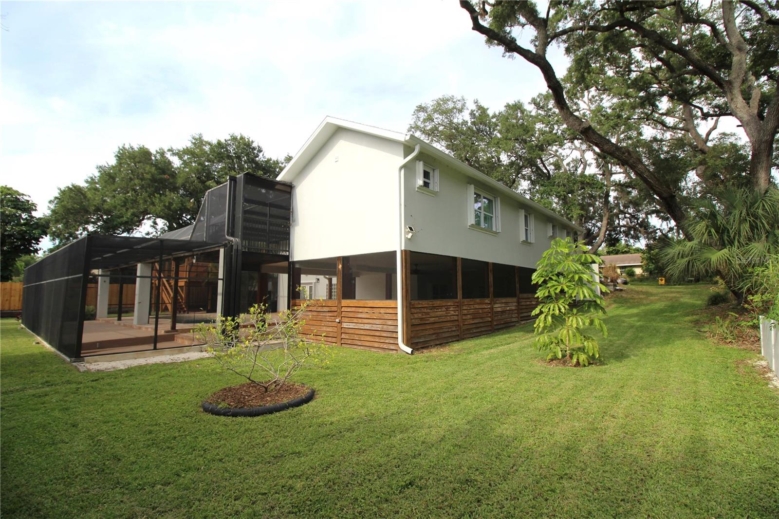 DE SOTO ESTATES - Residential