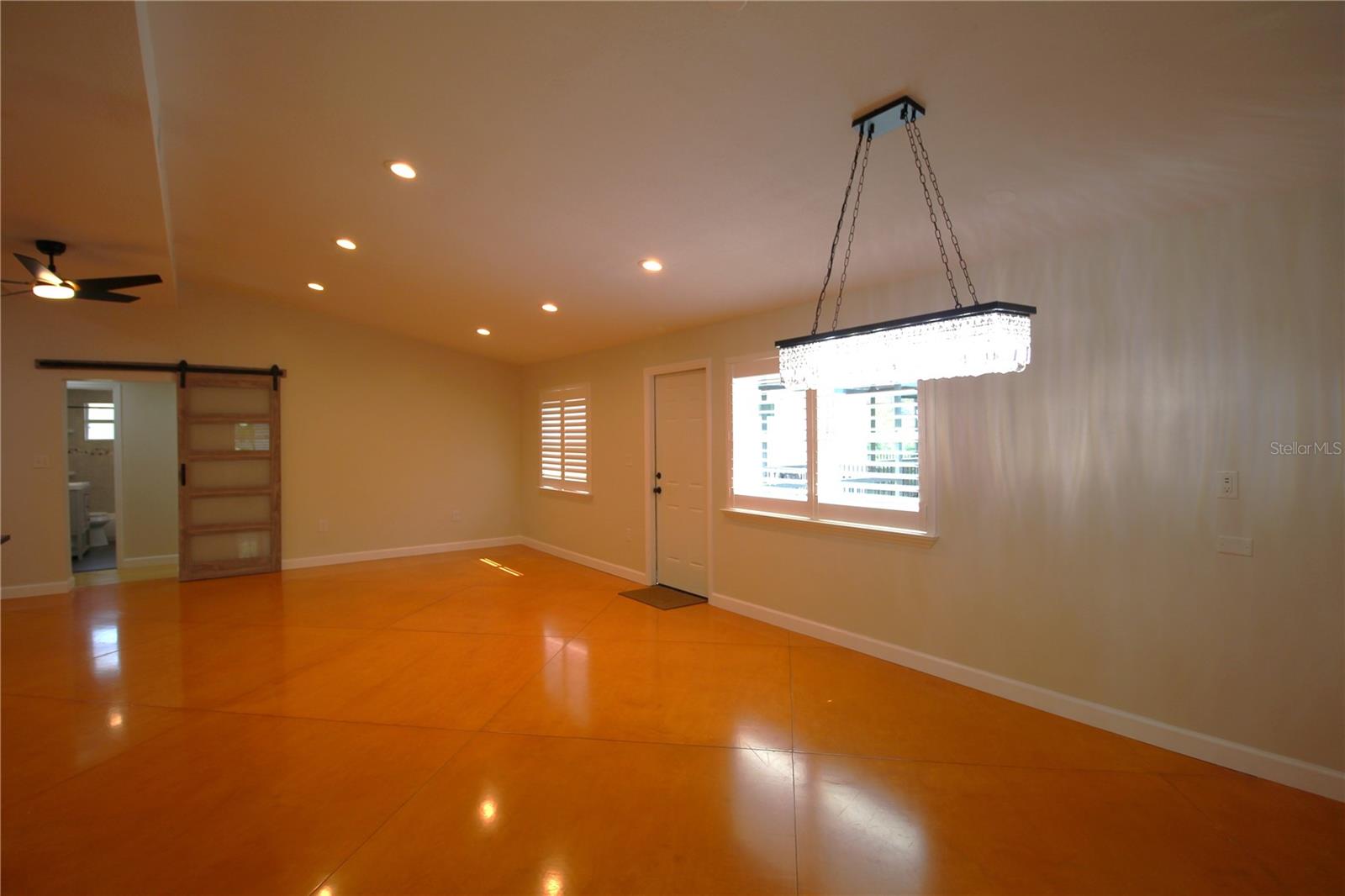 DE SOTO ESTATES - Residential