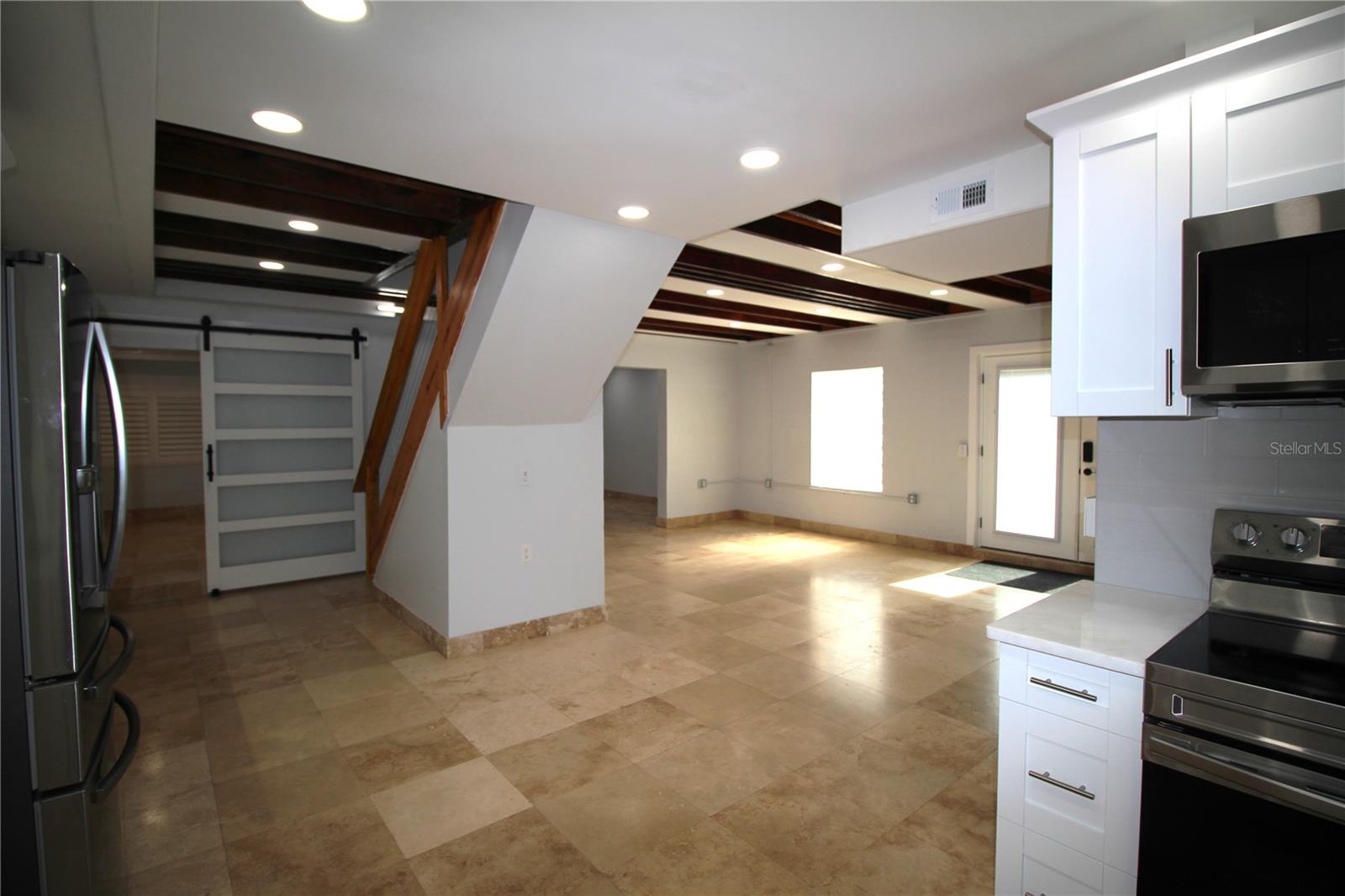 DE SOTO ESTATES - Residential