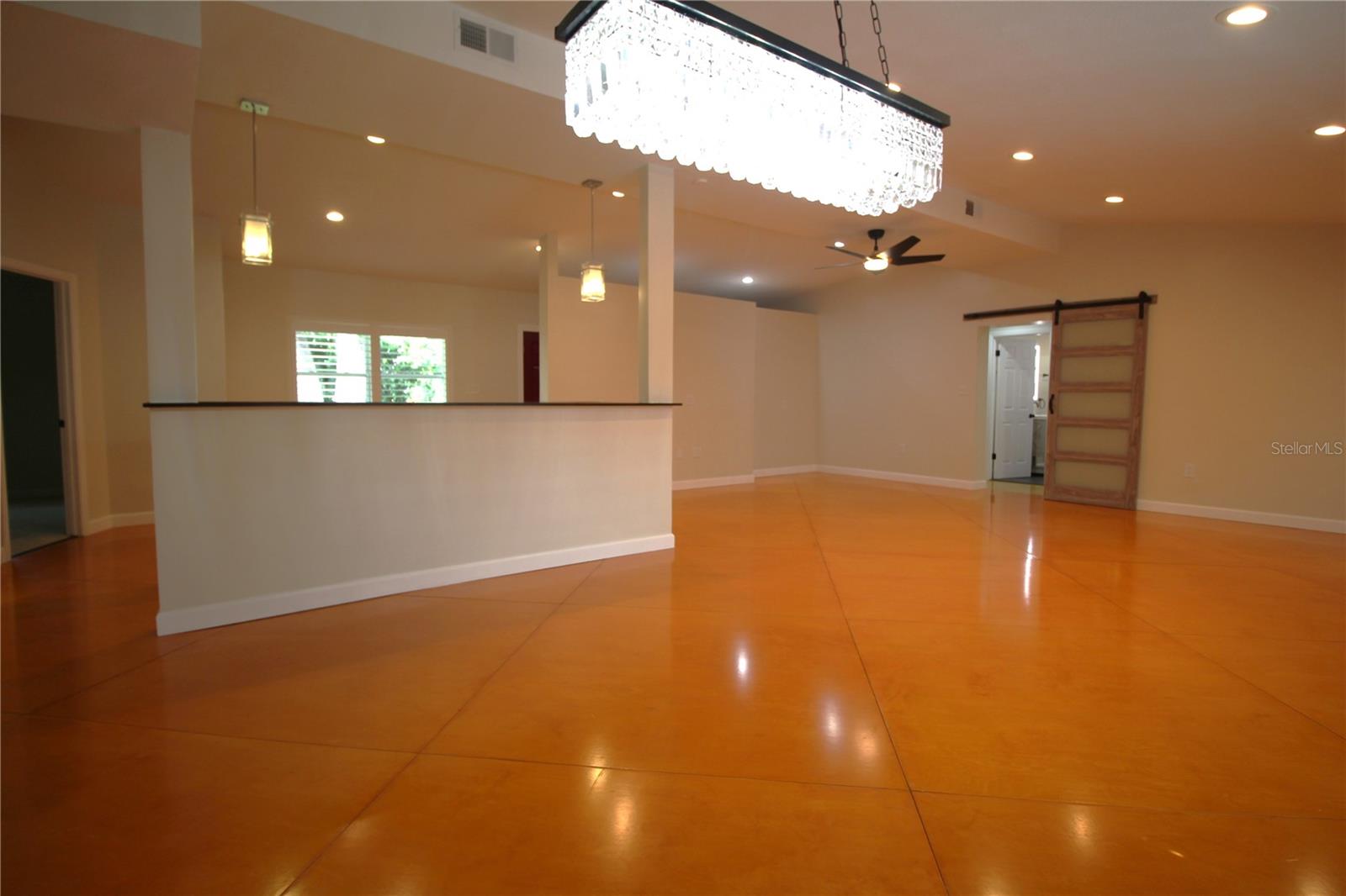 DE SOTO ESTATES - Residential