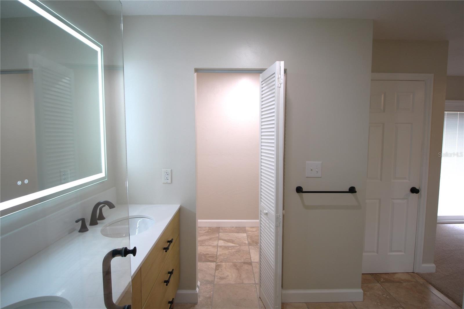 DE SOTO ESTATES - Residential