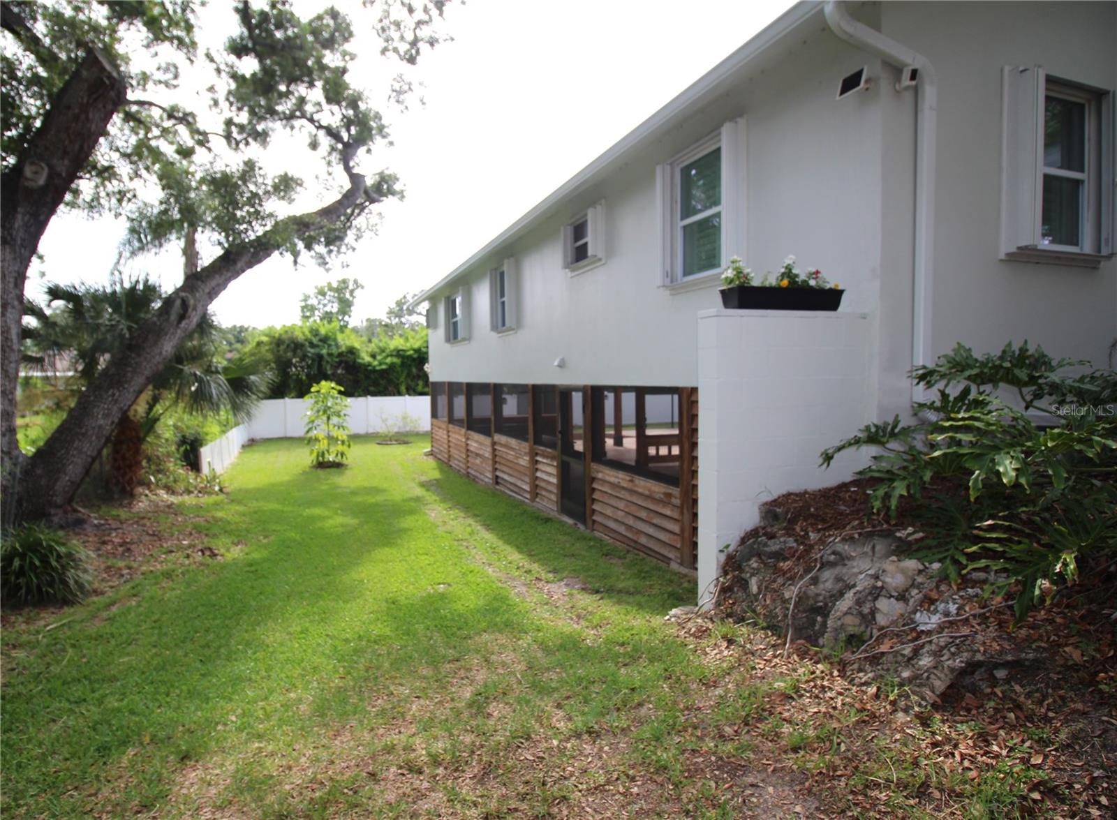 DE SOTO ESTATES - Residential