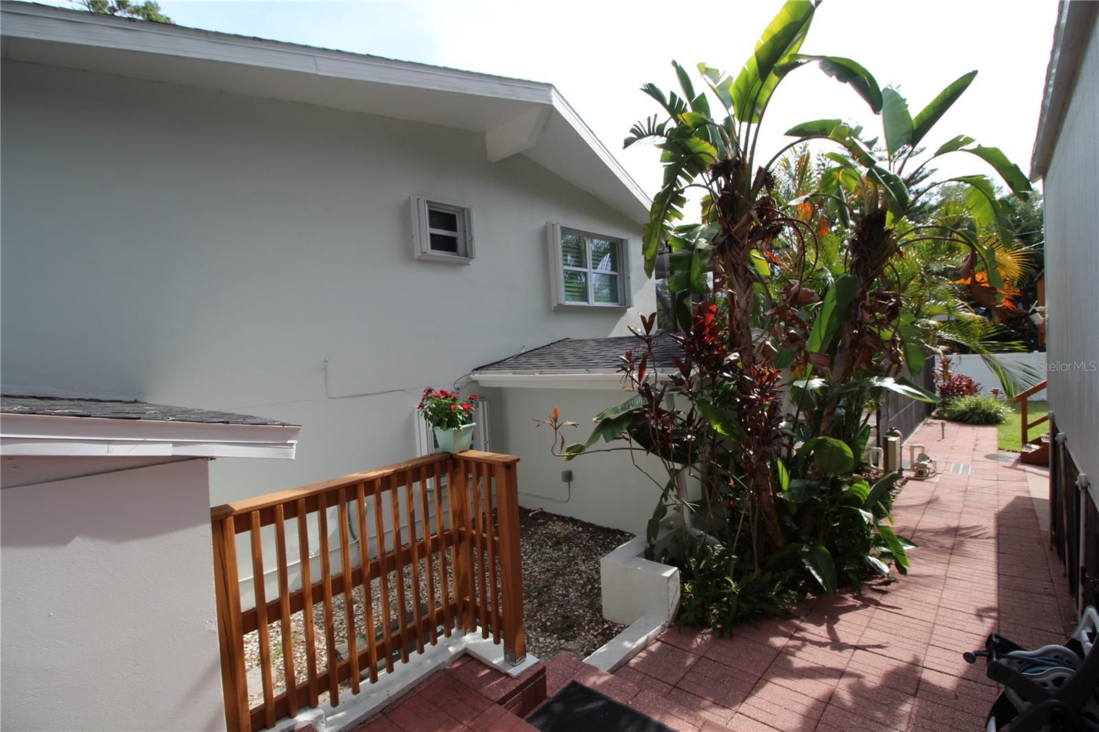 DE SOTO ESTATES - Residential