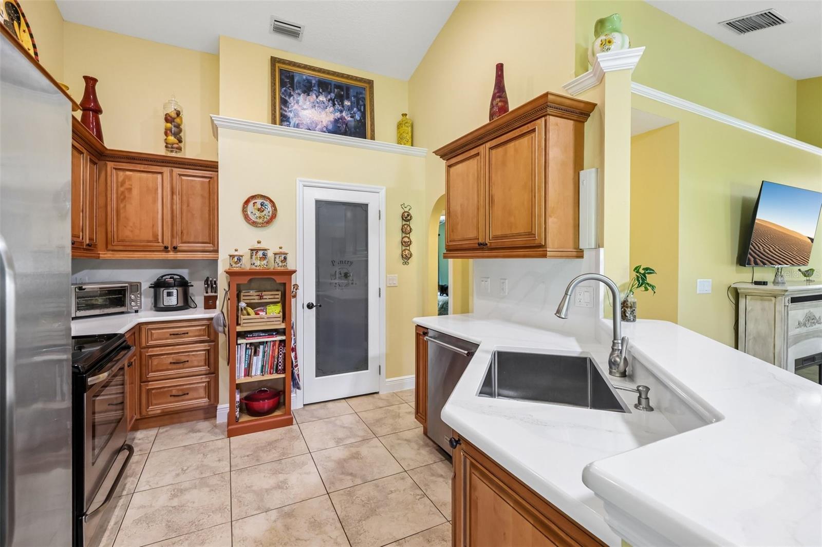 TWIN LAKES ESTATES - Residential