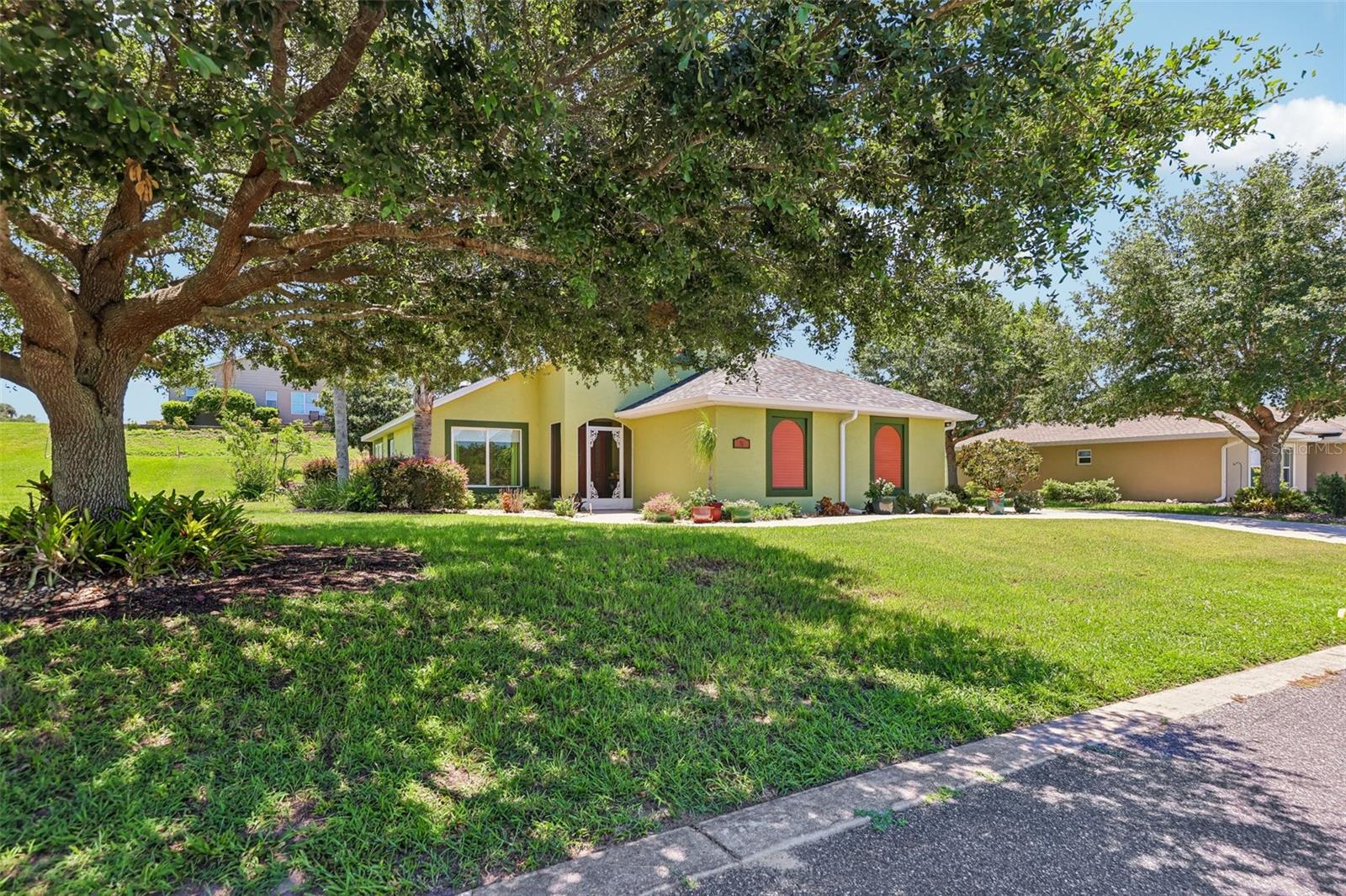 TWIN LAKES ESTATES - Residential