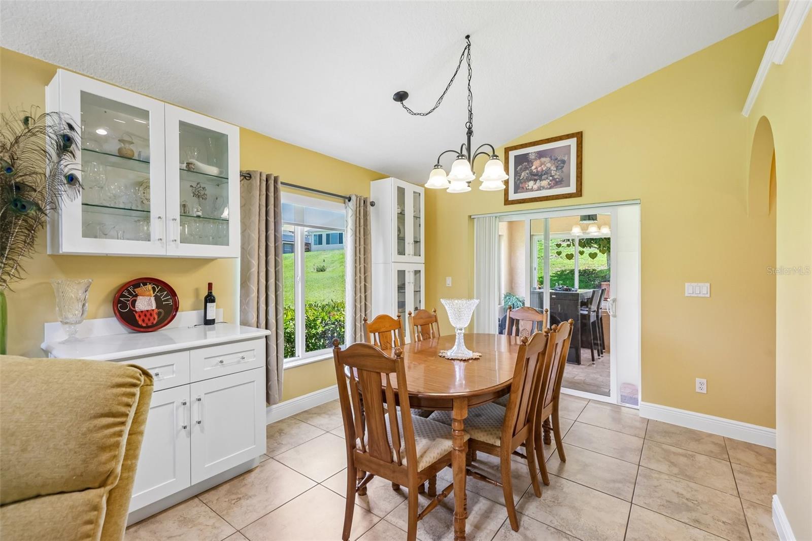 TWIN LAKES ESTATES - Residential