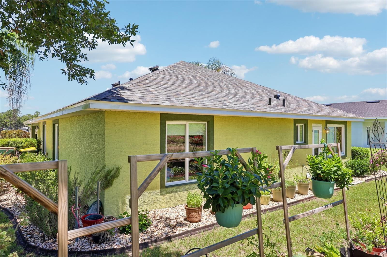 TWIN LAKES ESTATES - Residential