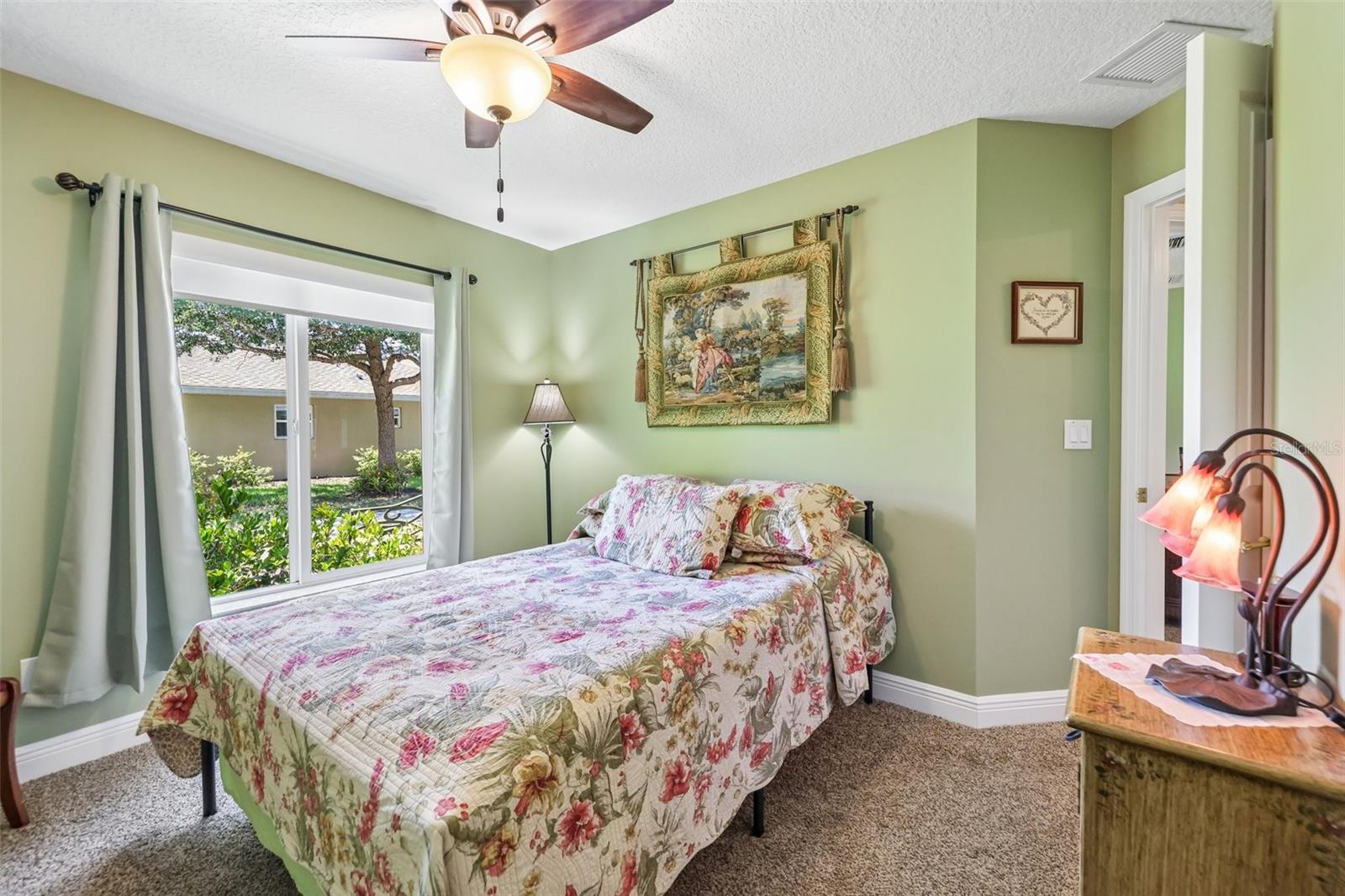 TWIN LAKES ESTATES - Residential
