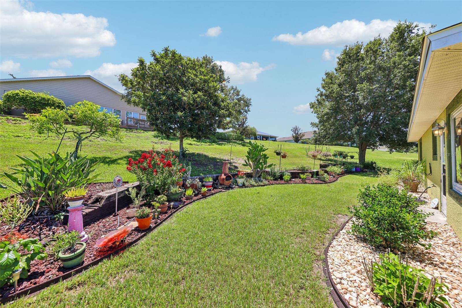 TWIN LAKES ESTATES - Residential
