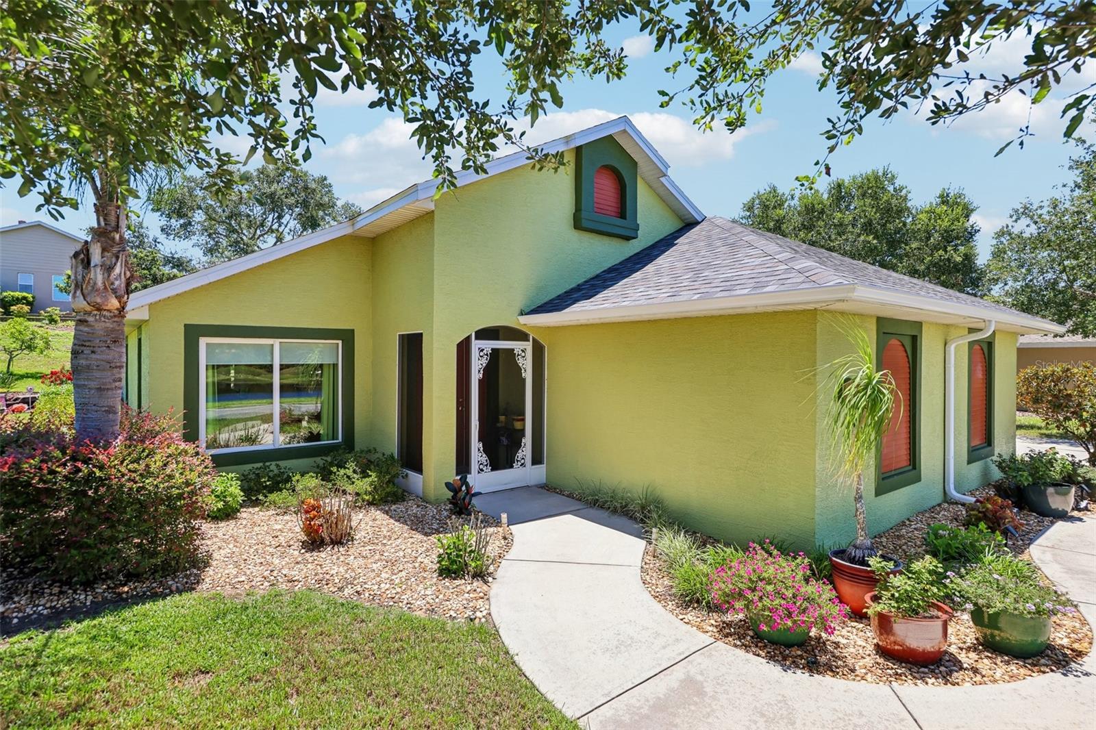 TWIN LAKES ESTATES - Residential