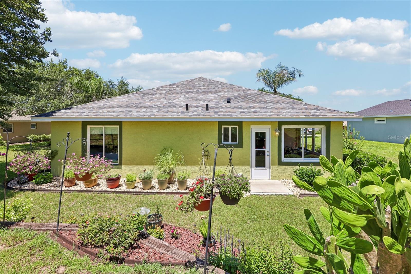 TWIN LAKES ESTATES - Residential