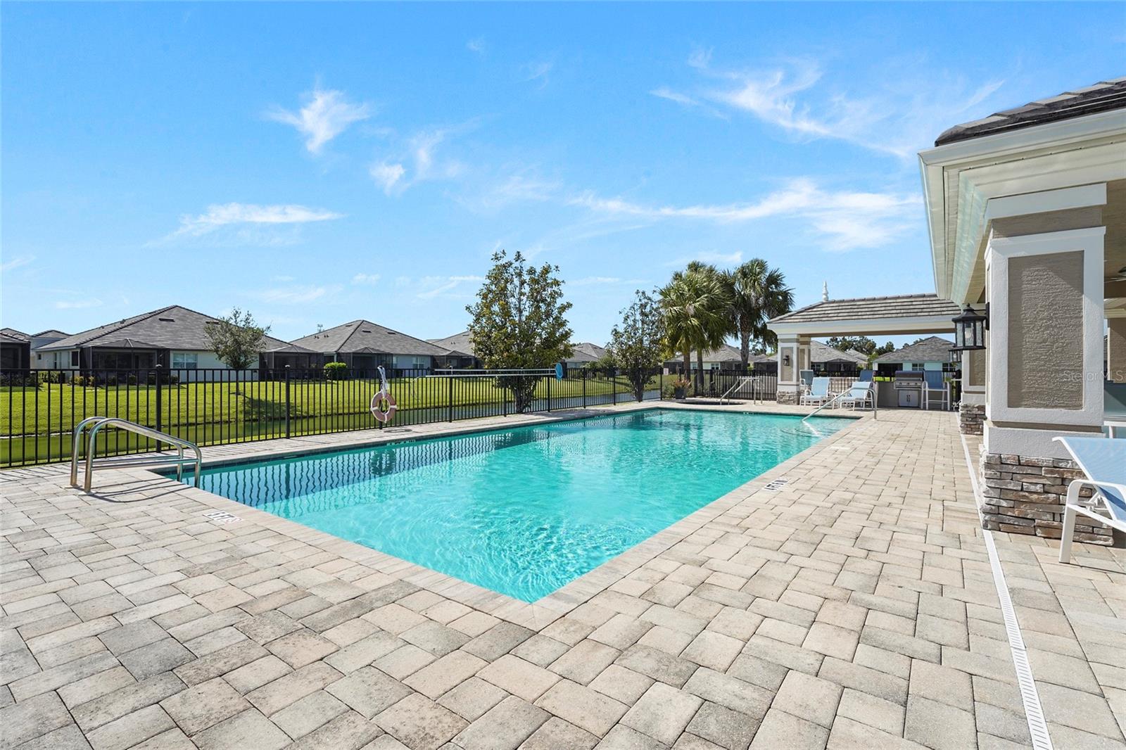 UNIVERSITY VILLAGE - Residential