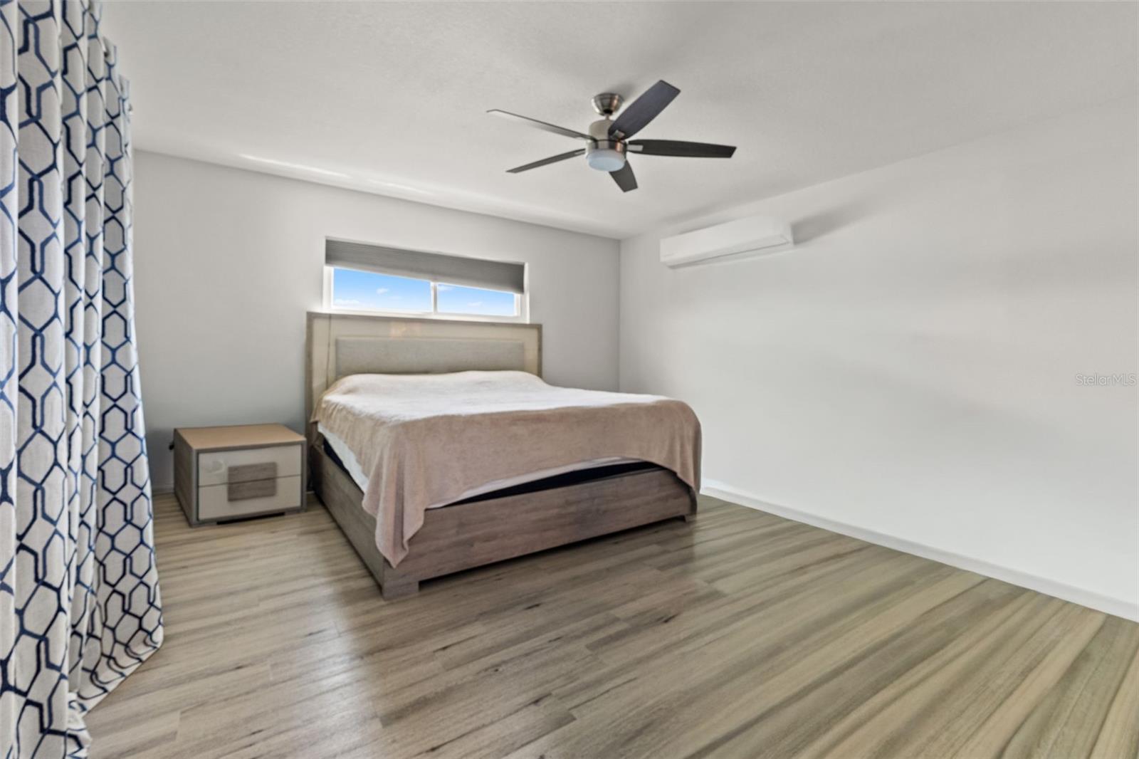 BARCLAY WOODS 2ND ADD - Residential