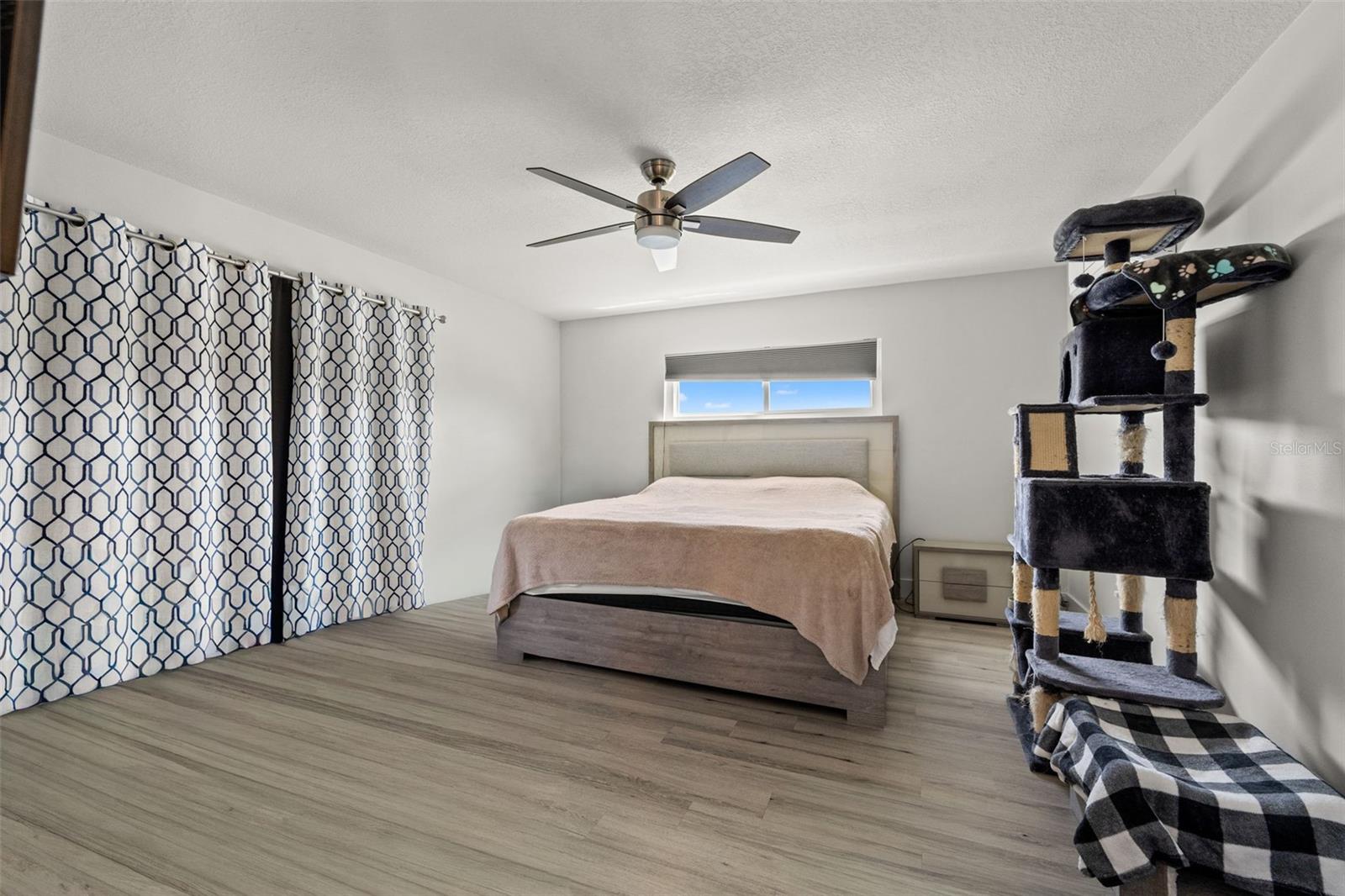 BARCLAY WOODS 2ND ADD - Residential