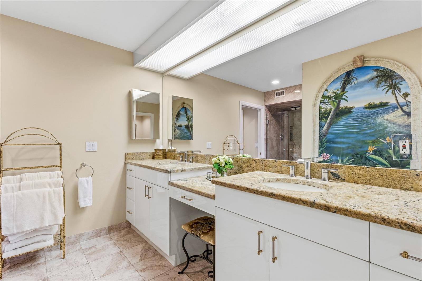 TIDY ISLAND PH II - Residential