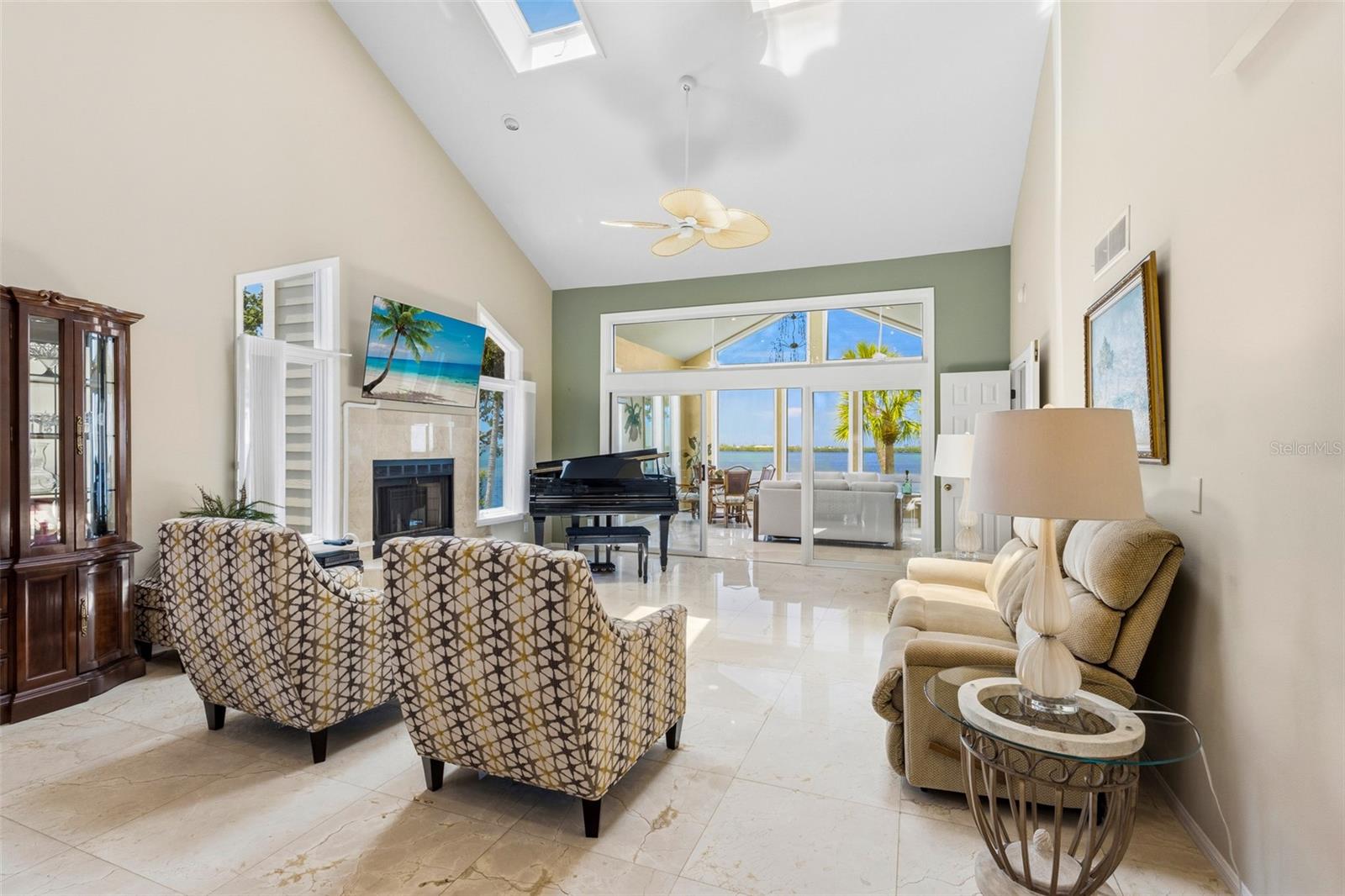 TIDY ISLAND PH II - Residential