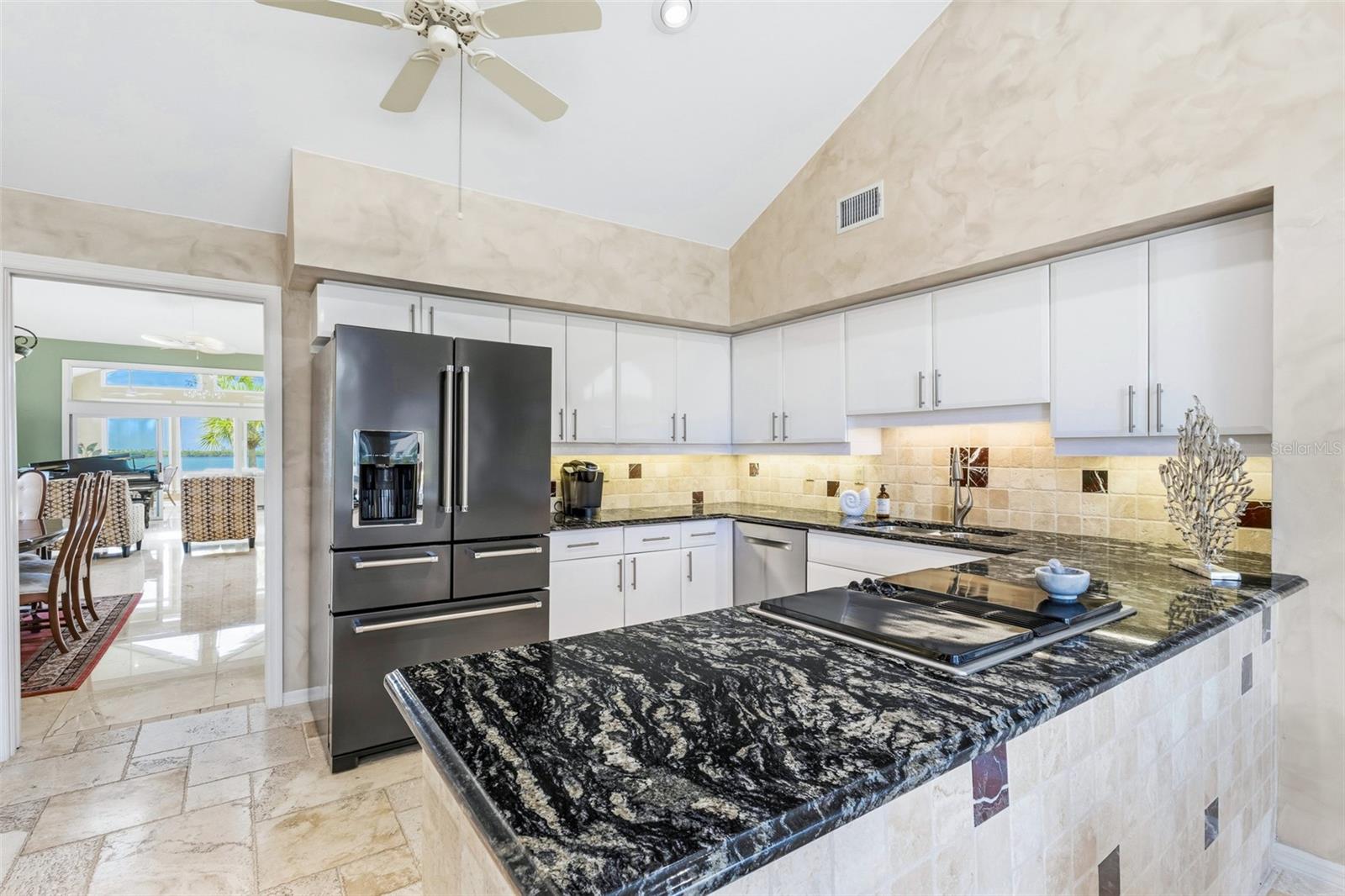 TIDY ISLAND PH II - Residential
