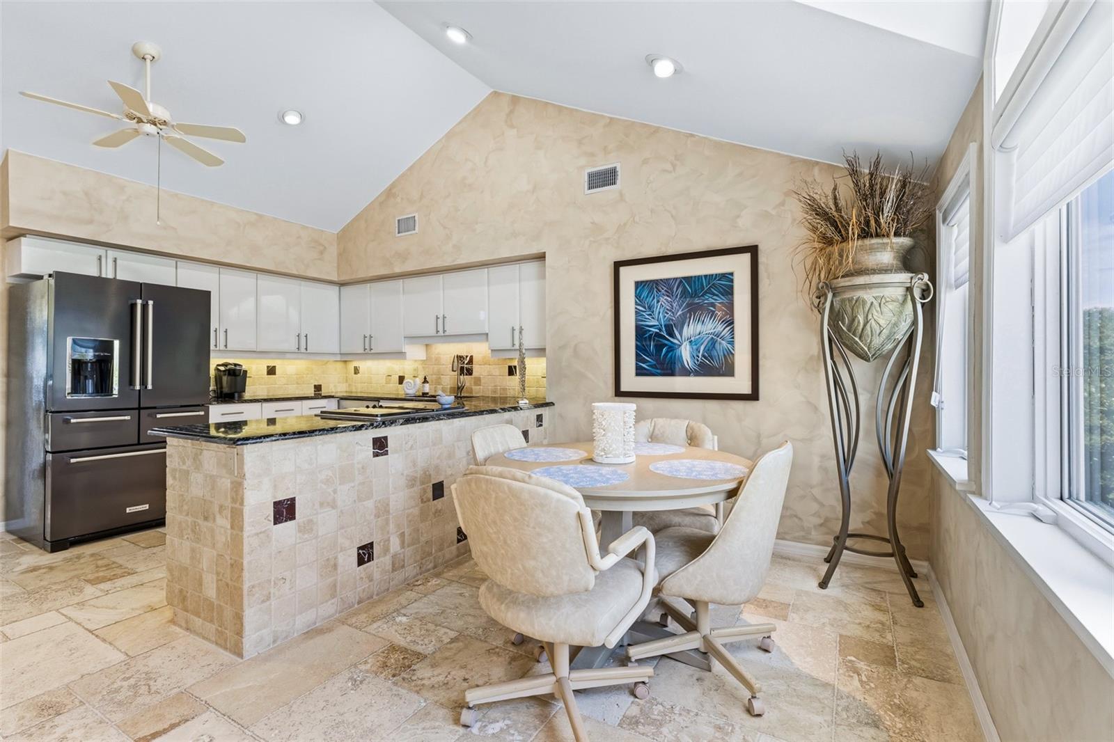 TIDY ISLAND PH II - Residential