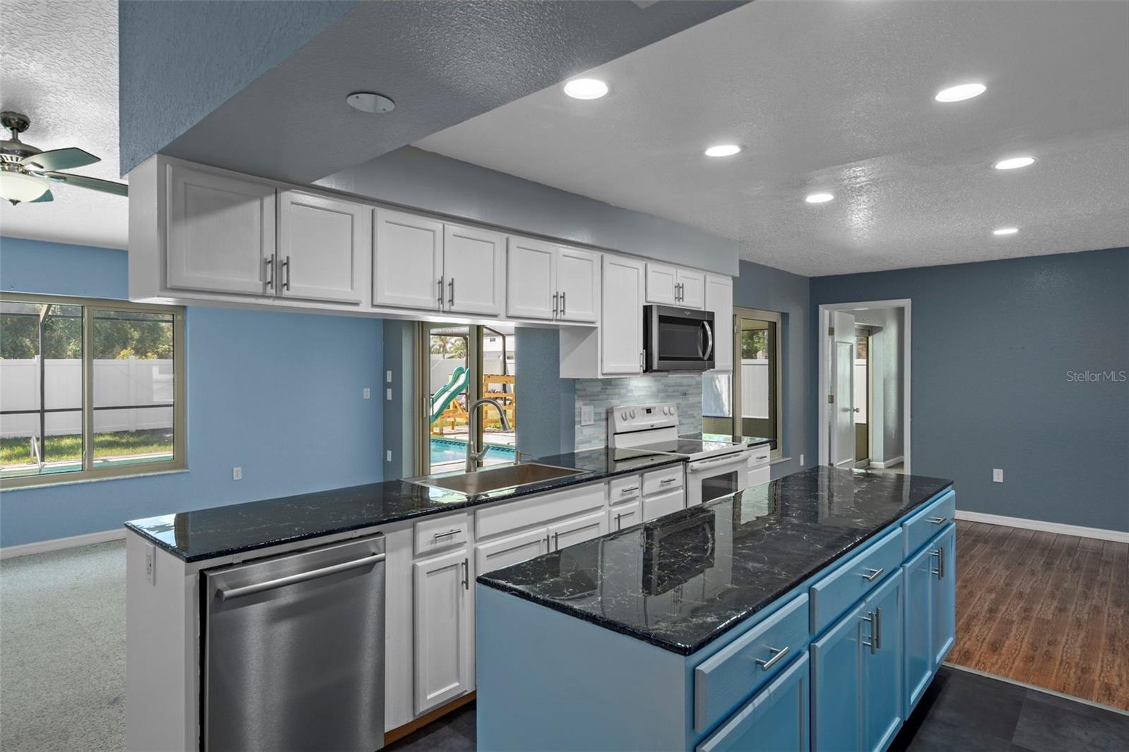 SPRING HILL - Residential