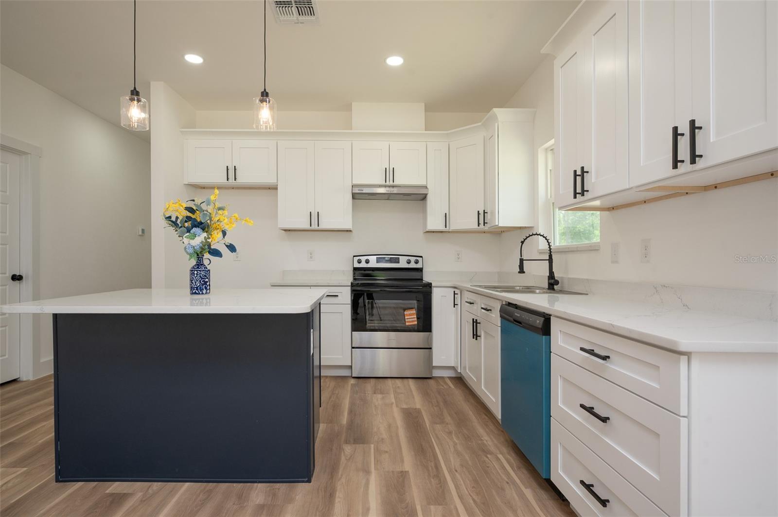 WILLISTON HYLNDS GOLF & C CLUB ESTATE - Residential