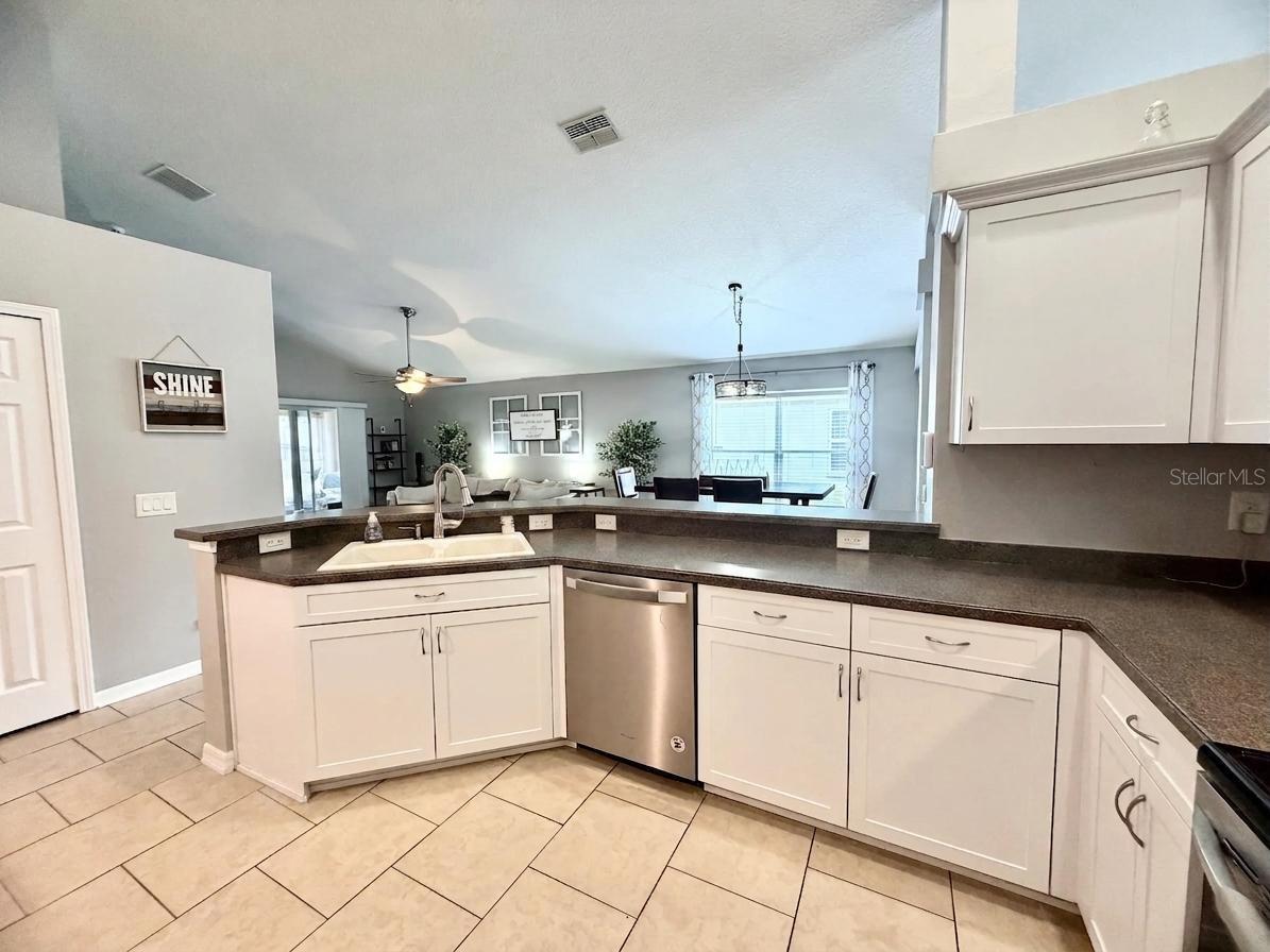 MEADOW OAKS - Residential