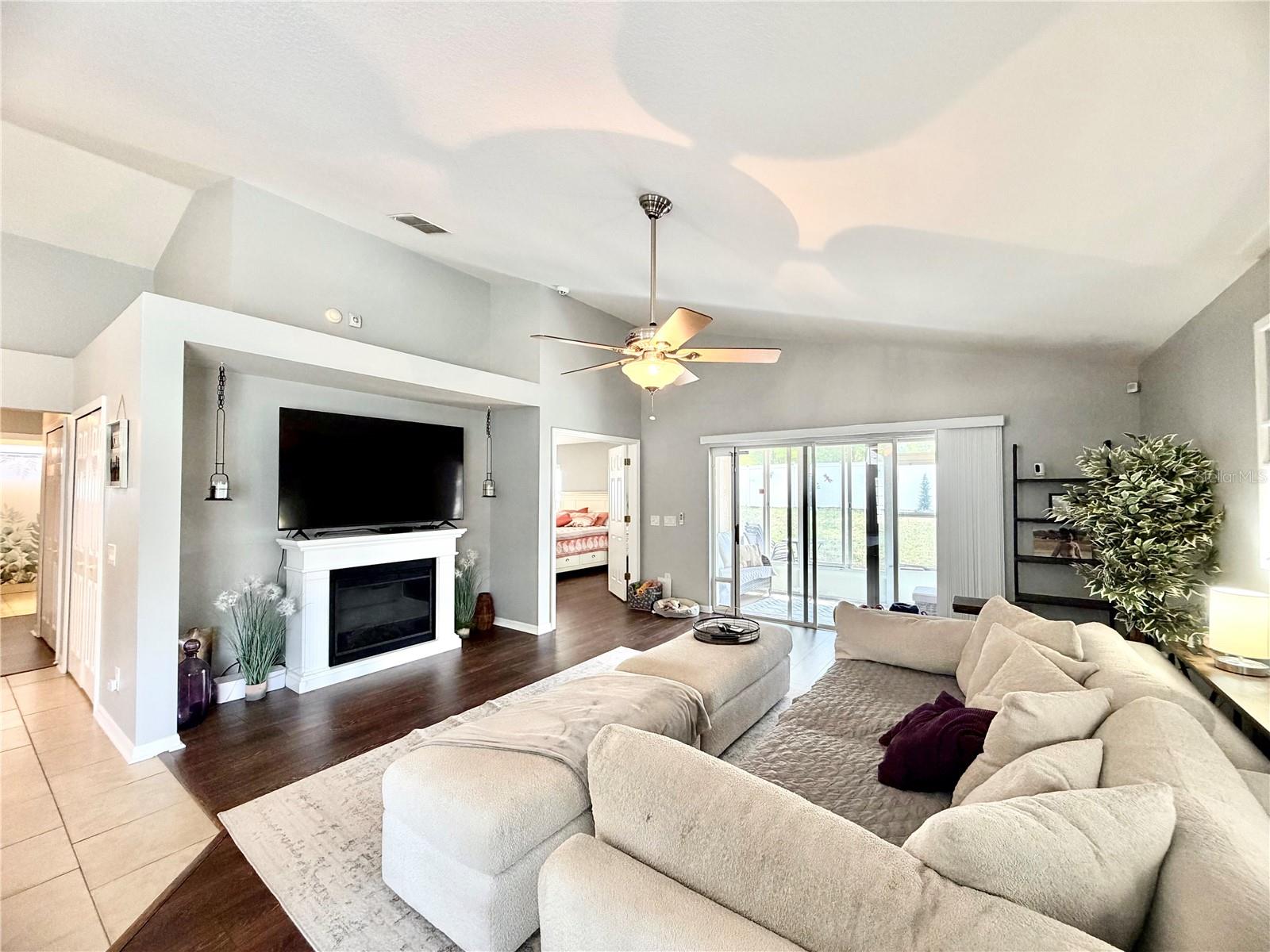 MEADOW OAKS - Residential