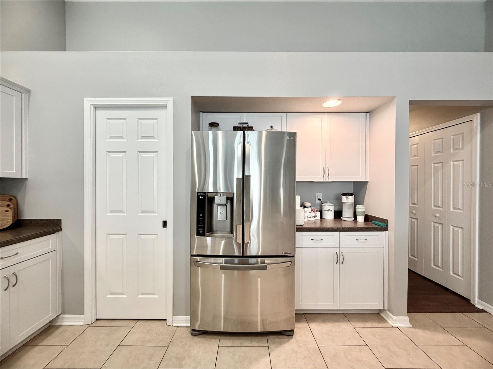 MEADOW OAKS - Residential