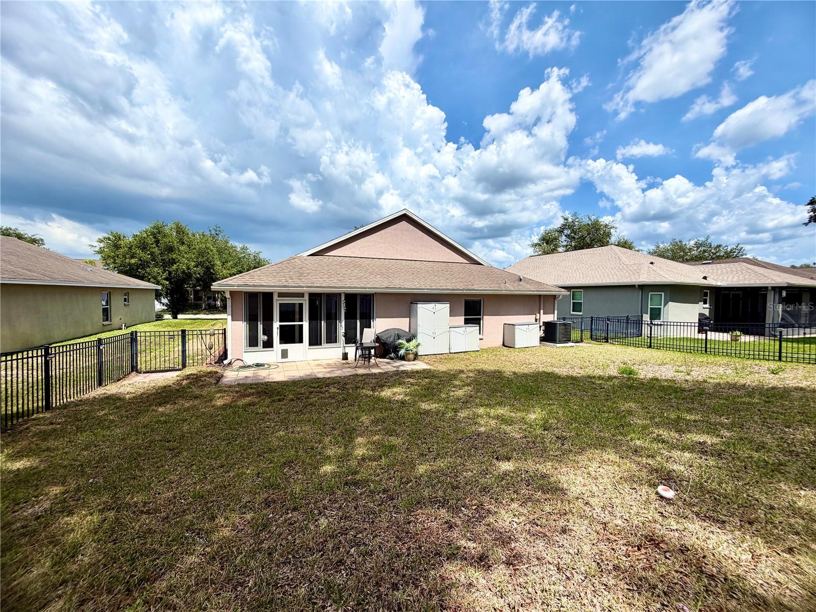 MEADOW OAKS - Residential