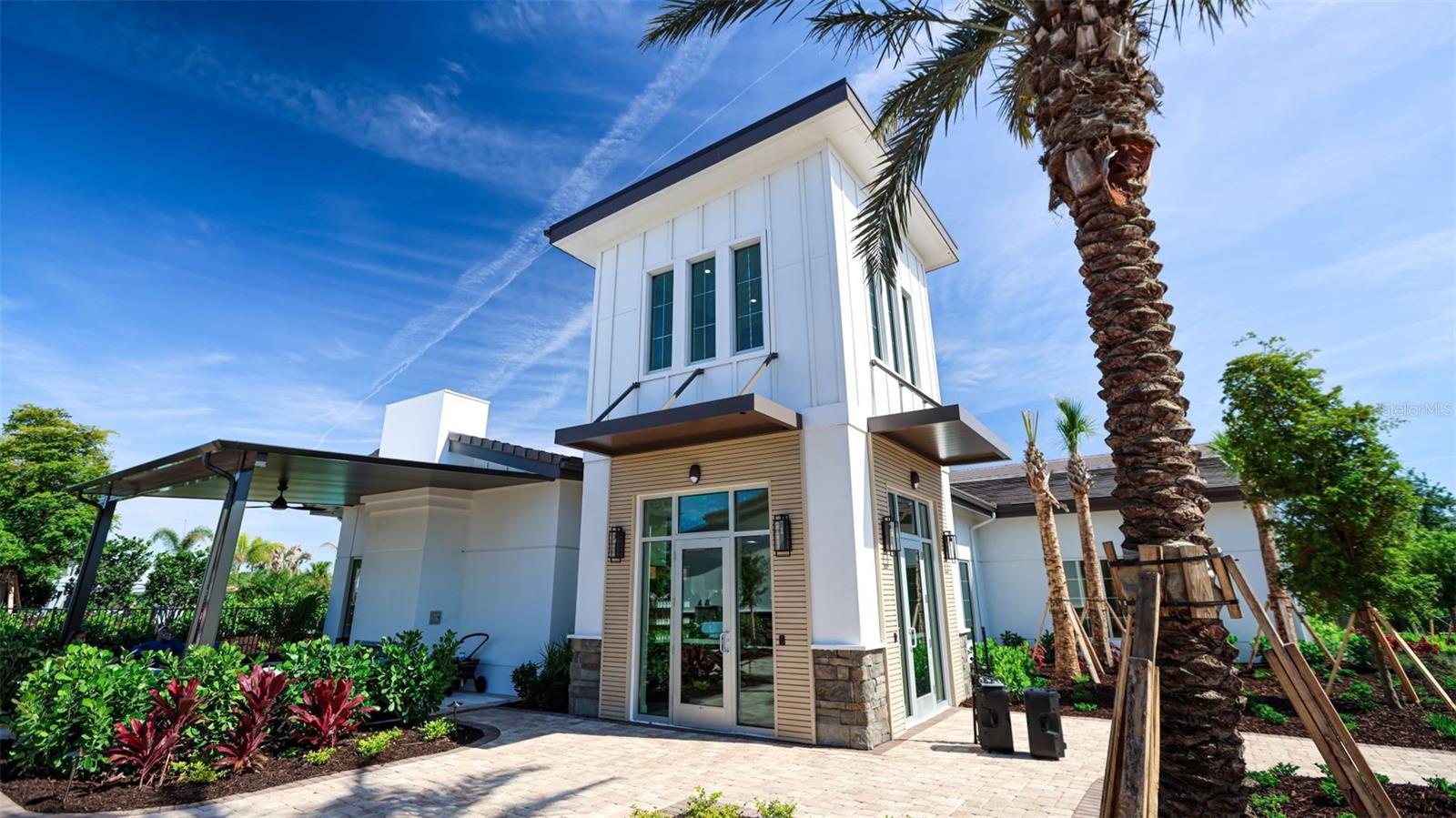 SADDLESTONE AT STAR FARMS LAKEWOOD RANCH - Residential