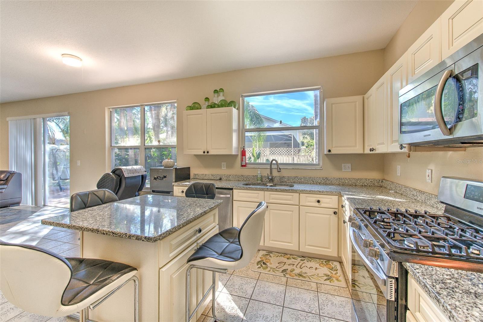 HUNTERS GREEN PRCL 17B PHAS - Residential