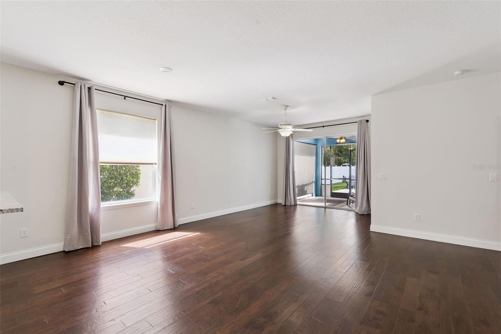 PARKSIDE AT ERROL ESTATES SUB - Residential