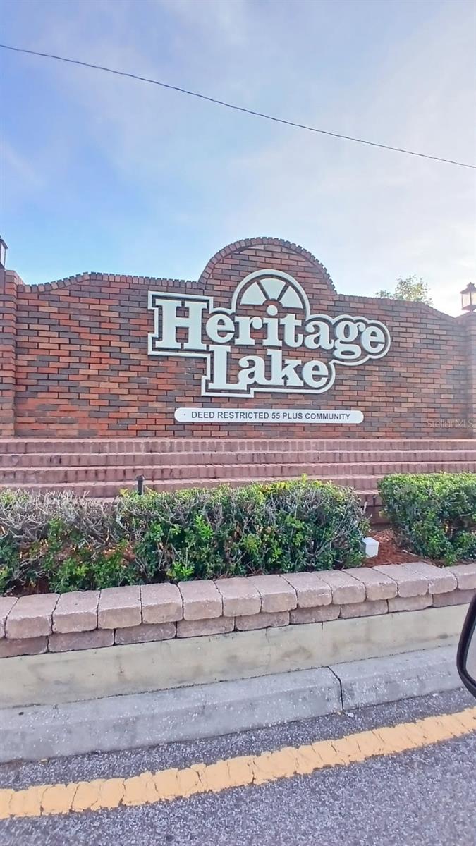 CAMBRIDGE COMMONS CONDO PH 02 - Residential Lease
