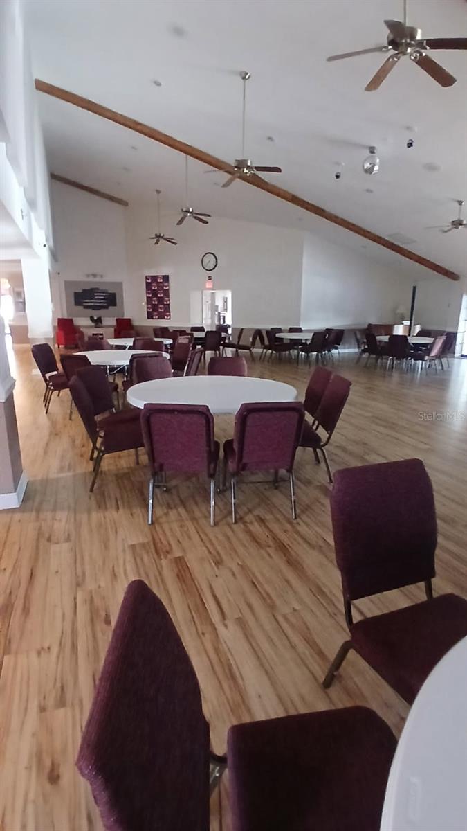 CAMBRIDGE COMMONS CONDO PH 02 - Residential Lease