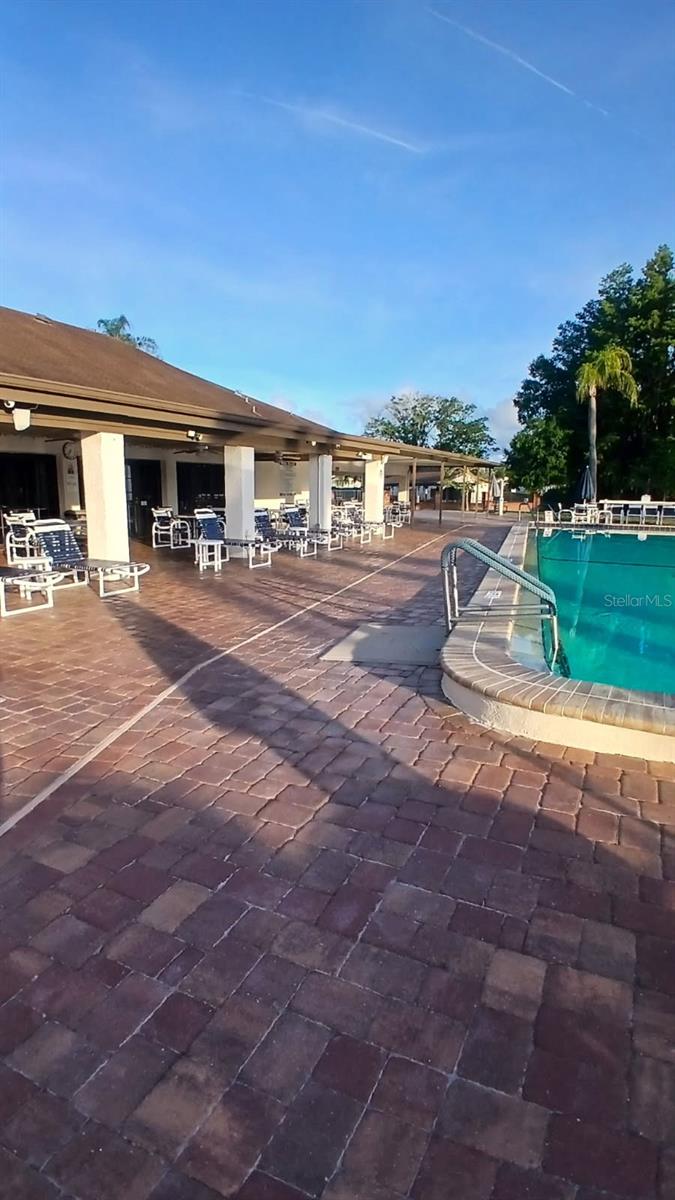 CAMBRIDGE COMMONS CONDO PH 02 - Residential Lease