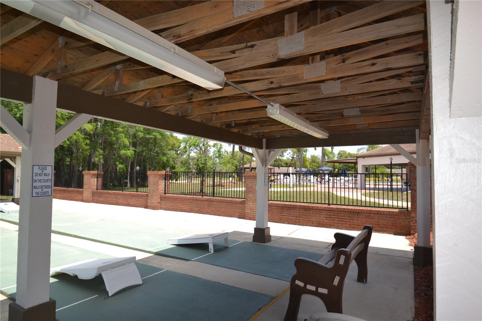 CAMBRIDGE COMMONS CONDO PH 02 - Residential Lease