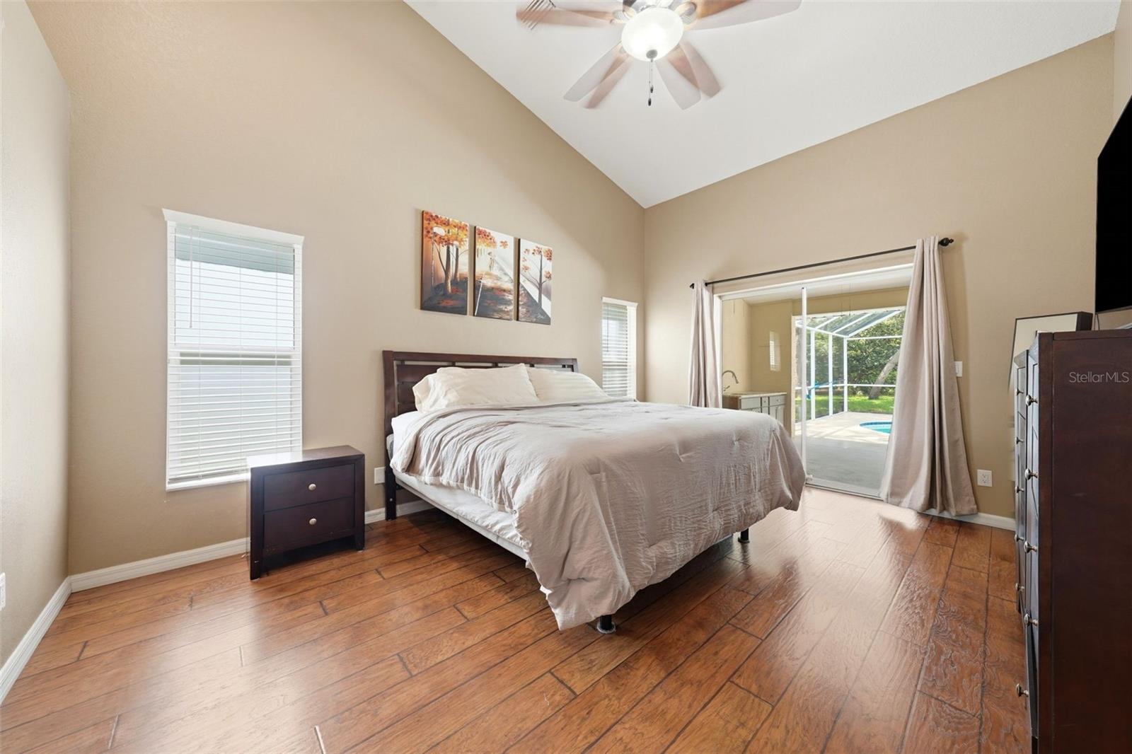 ROYAL HIGHLANDS - Residential