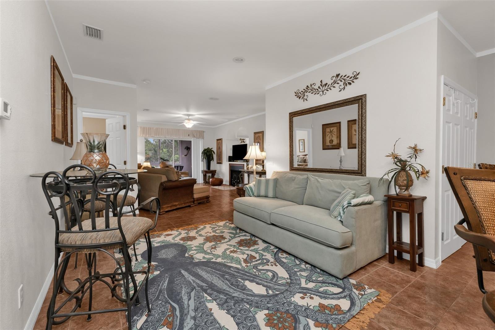 GOLF FOX CONDO - Residential